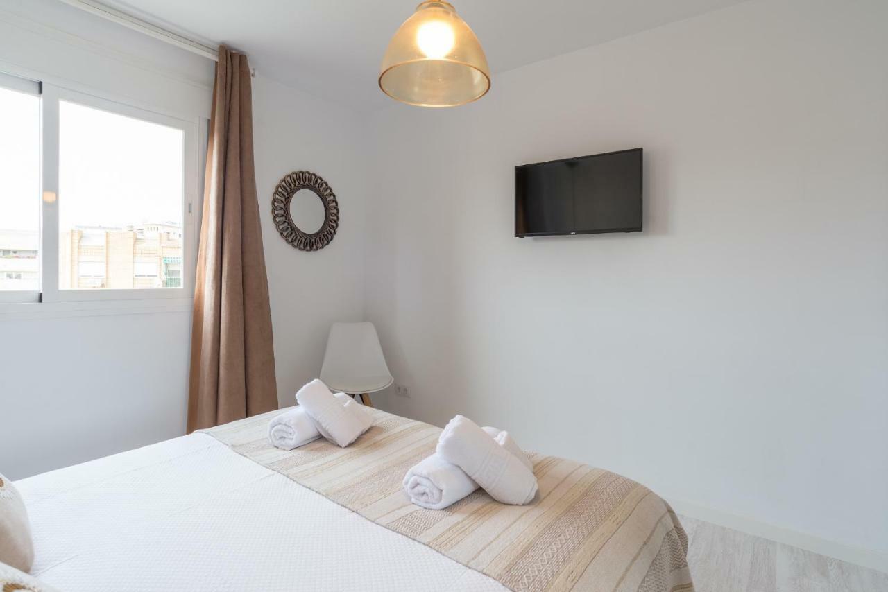 Stunning Spacious City Apartment With Free Parking Malaga Exterior photo