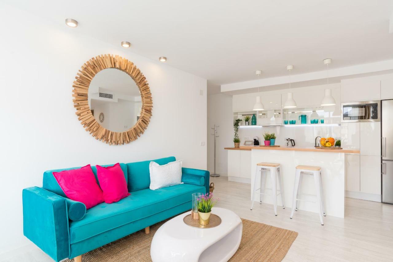 Stunning Spacious City Apartment With Free Parking Malaga Exterior photo