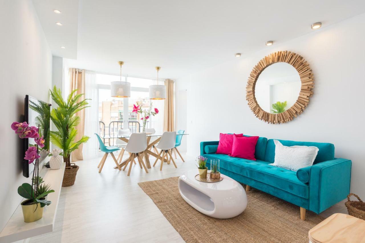 Stunning Spacious City Apartment With Free Parking Malaga Exterior photo
