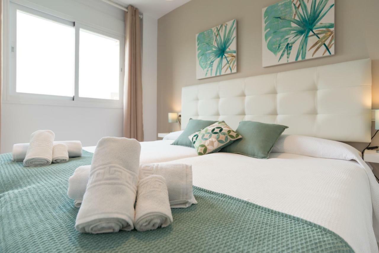 Stunning Spacious City Apartment With Free Parking Malaga Exterior photo