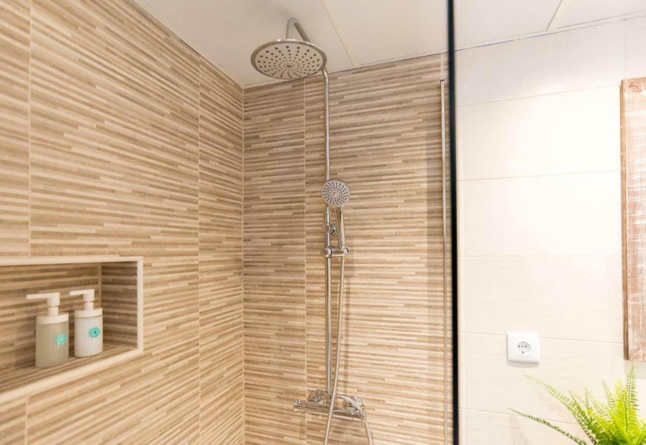 Stunning Spacious City Apartment With Free Parking Malaga Exterior photo