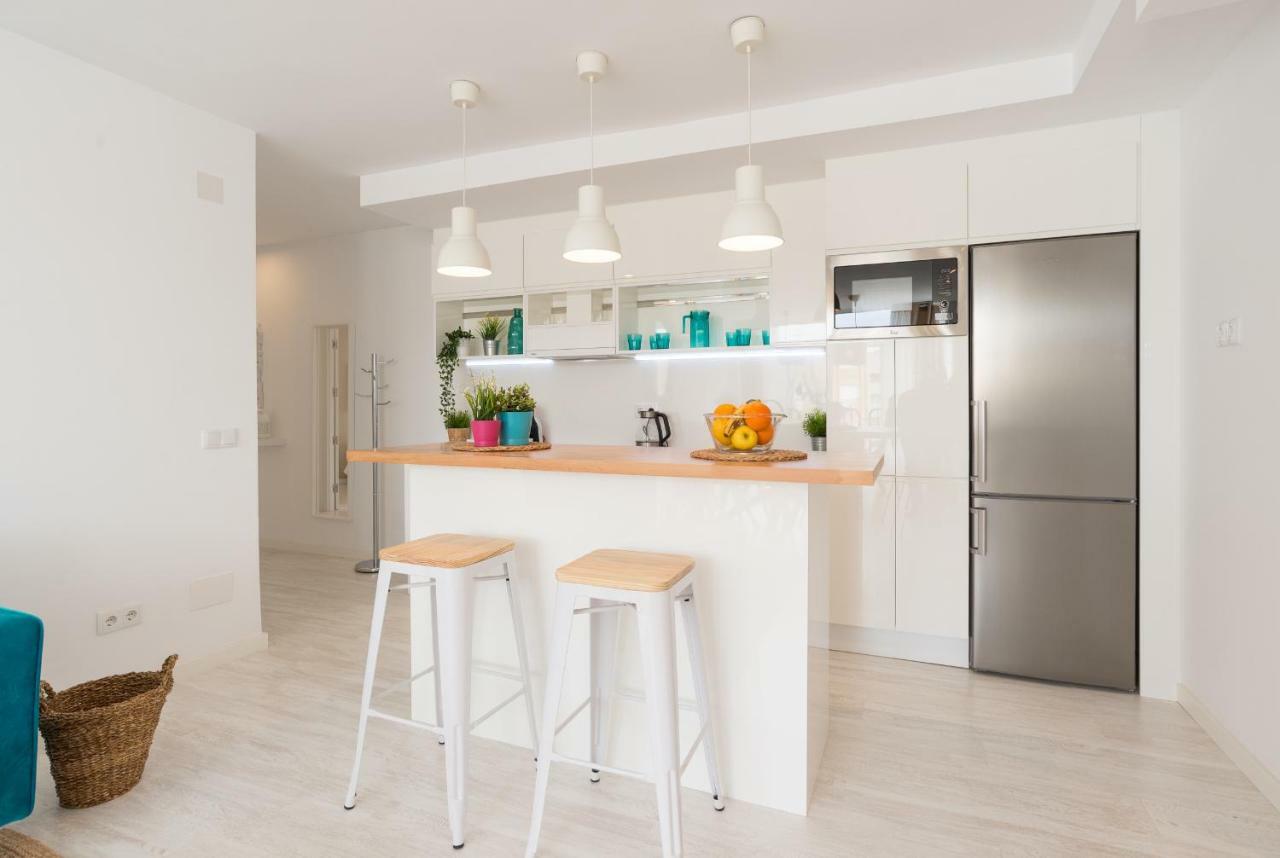 Stunning Spacious City Apartment With Free Parking Malaga Exterior photo